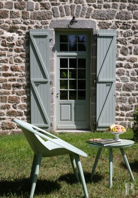 A carefully renovated 19th-century family home in the Plateau de Millevaches nature reserve in Flayat  - photo  n°2